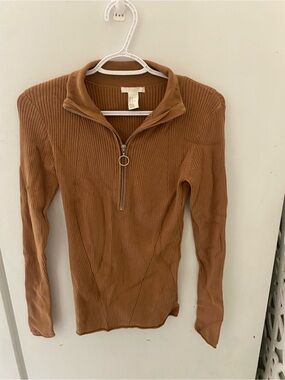 H&M Ribbed Half-Zip Pullover in Camel Brown